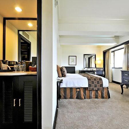 Intercontinental Manila Hotel Makati City Kamer foto